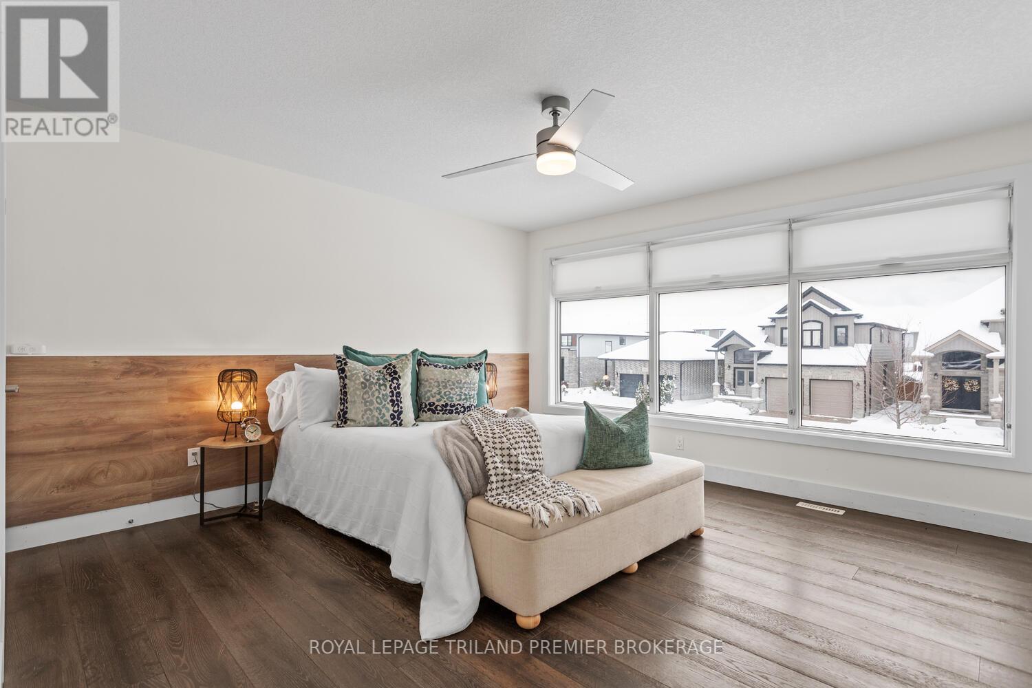 2054 Wateroak Drive, London North, Ontario  N6G 5B4 - Photo 32 - X12615124