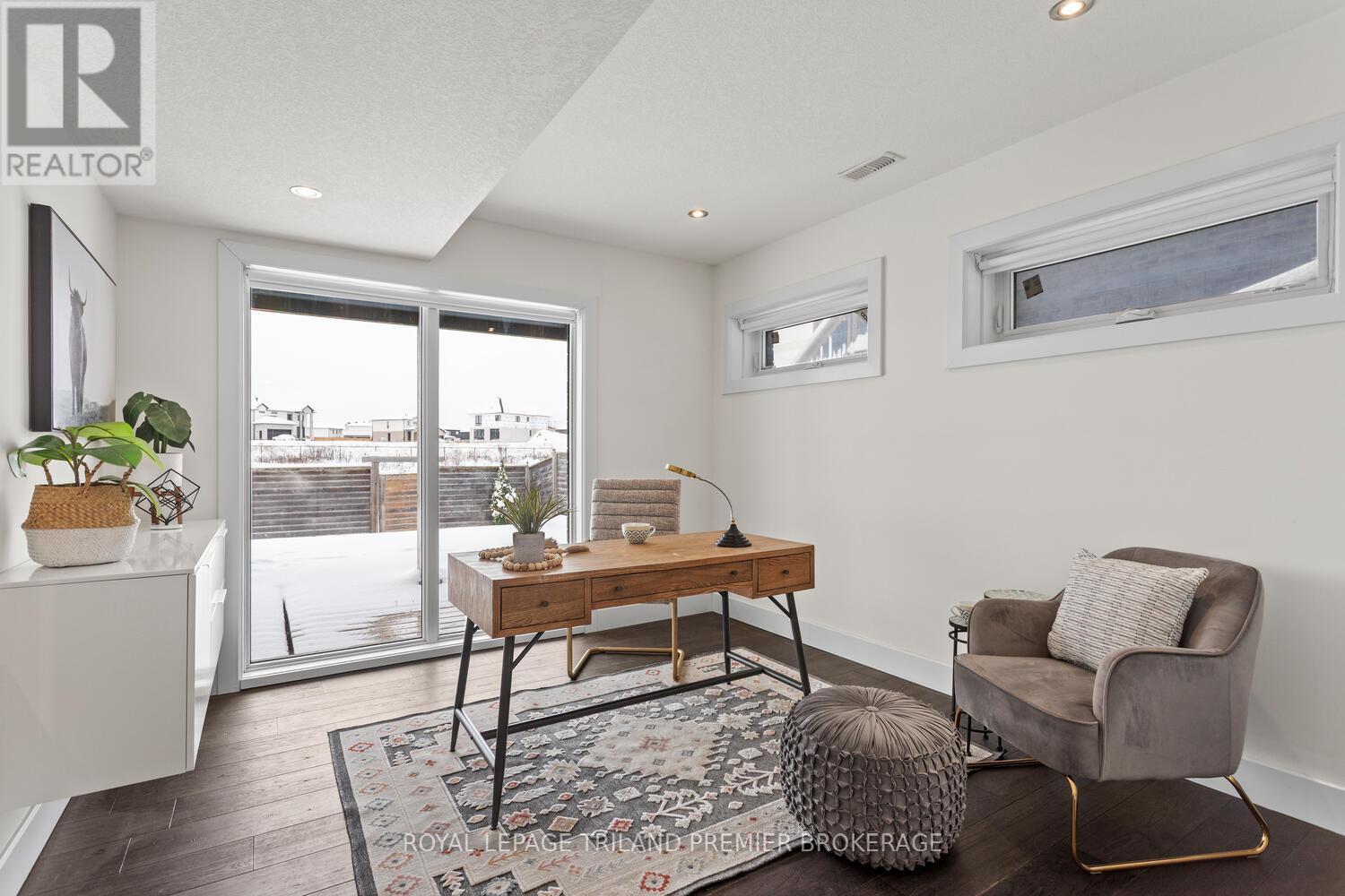 2054 Wateroak Drive, London North, Ontario  N6G 5B4 - Photo 41 - X12615124