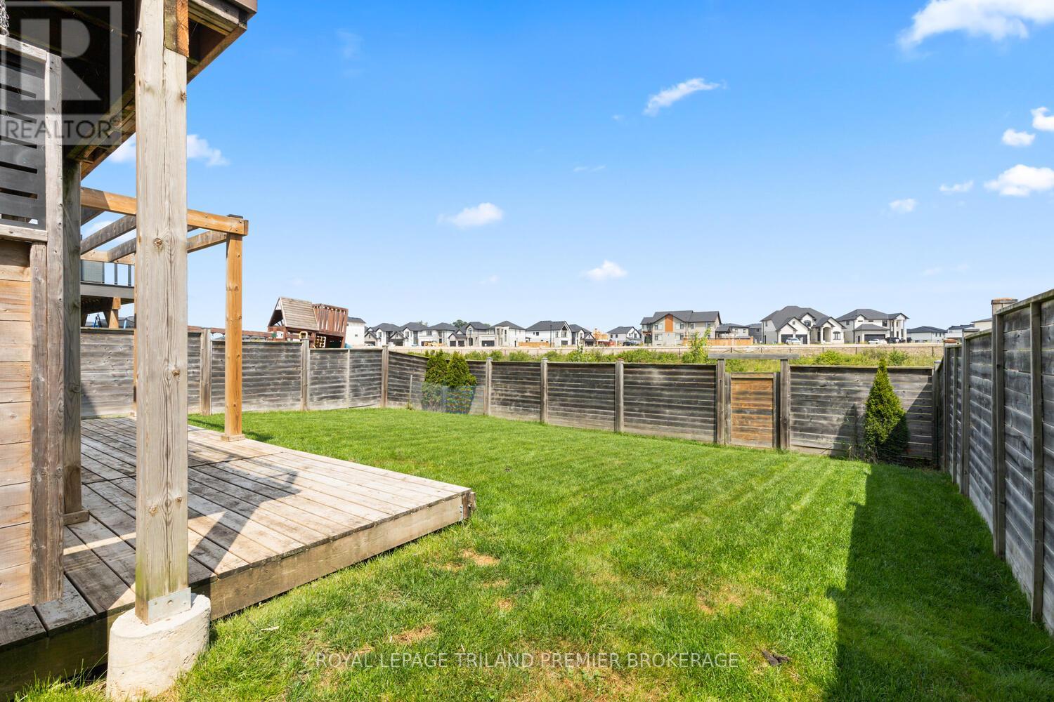 2054 Wateroak Drive, London North, Ontario  N6G 5B4 - Photo 45 - X12615124