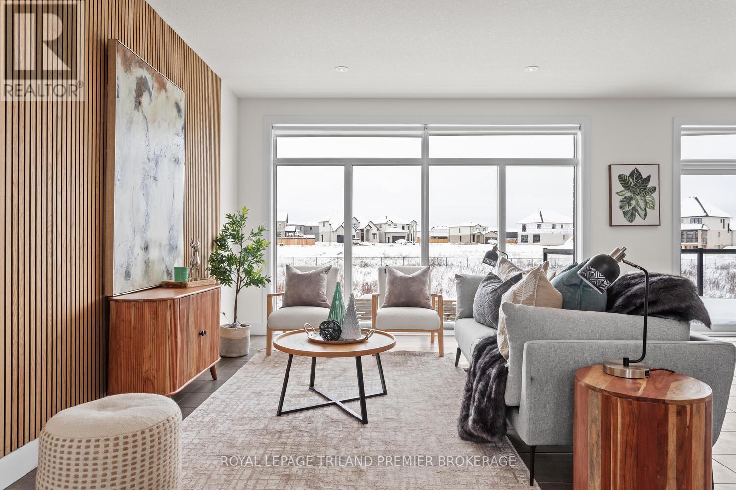 2054 Wateroak Drive, London North, Ontario  N6G 5B4 - Photo 6 - X12615124