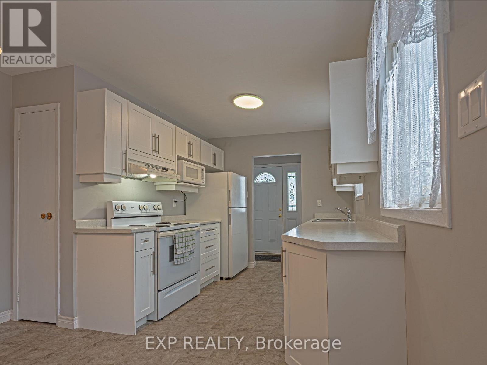 60 Witty Avenue, Ingersoll, Ontario  N5C 3P5 - Photo 7 - X12615194