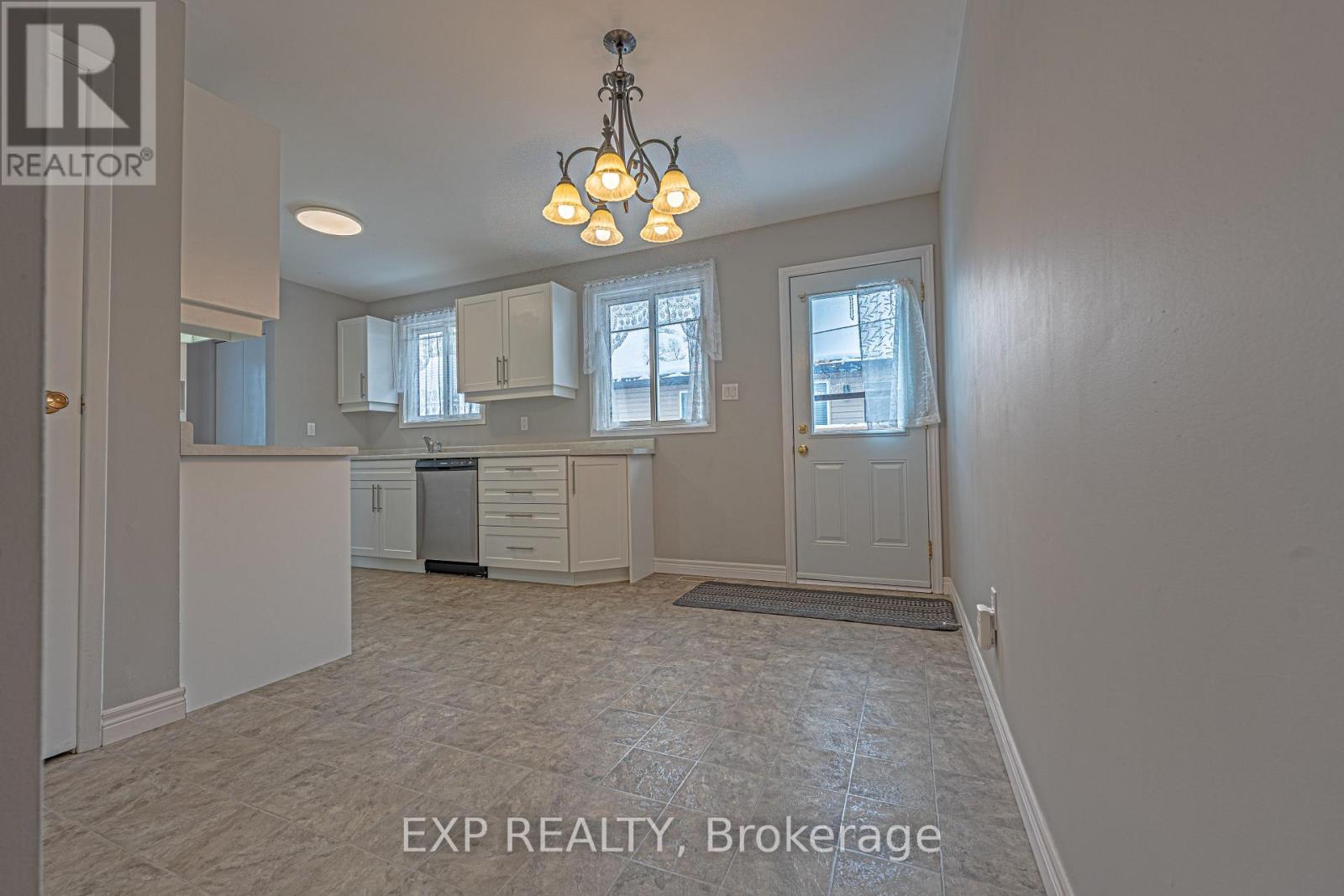 60 Witty Avenue, Ingersoll, Ontario  N5C 3P5 - Photo 8 - X12615194