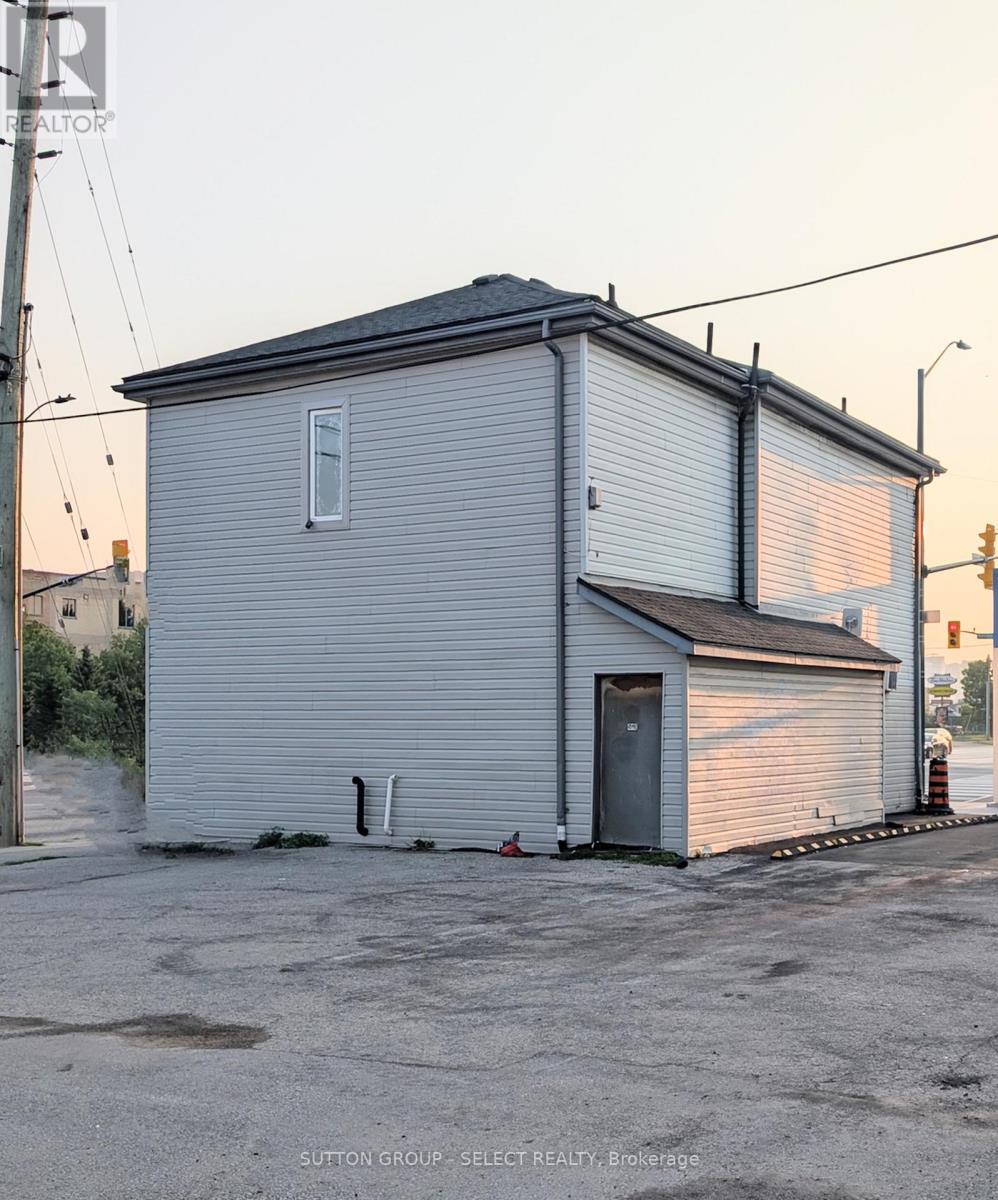 247 Wellington Street, London East, Ontario  N6B 2L2 - Photo 3 - X12615200