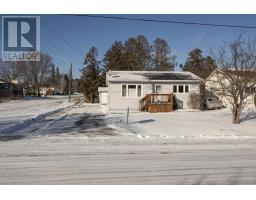 158 Carl AVE, Thunder Bay, Ontario