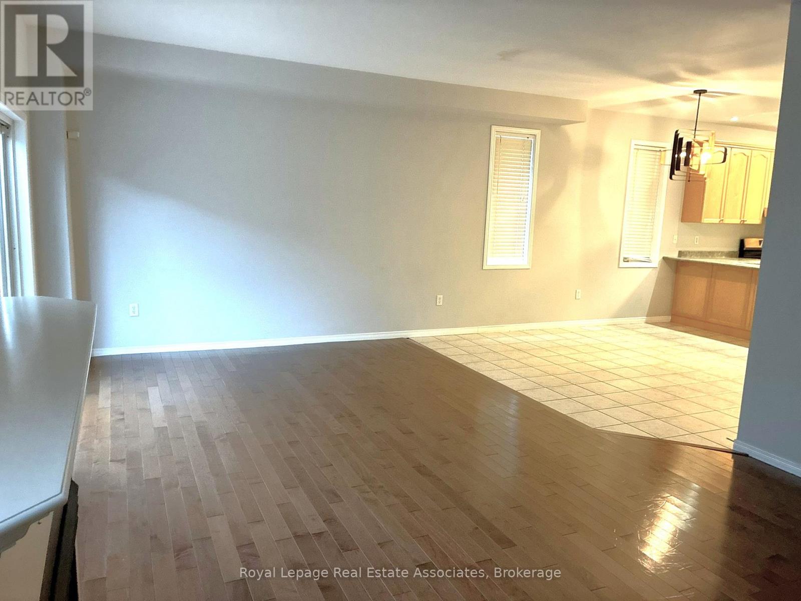 21 Ridgegate Place, Hamilton, Ontario  L8E 6C7 - Photo 11 - X12614936