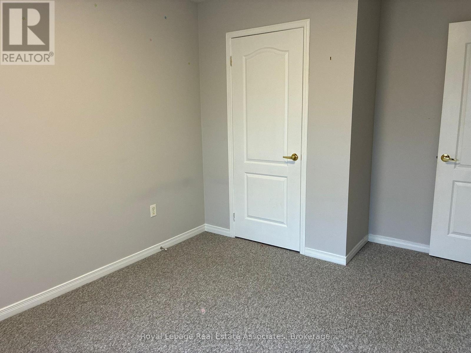 21 Ridgegate Place, Hamilton, Ontario  L8E 6C7 - Photo 22 - X12614936