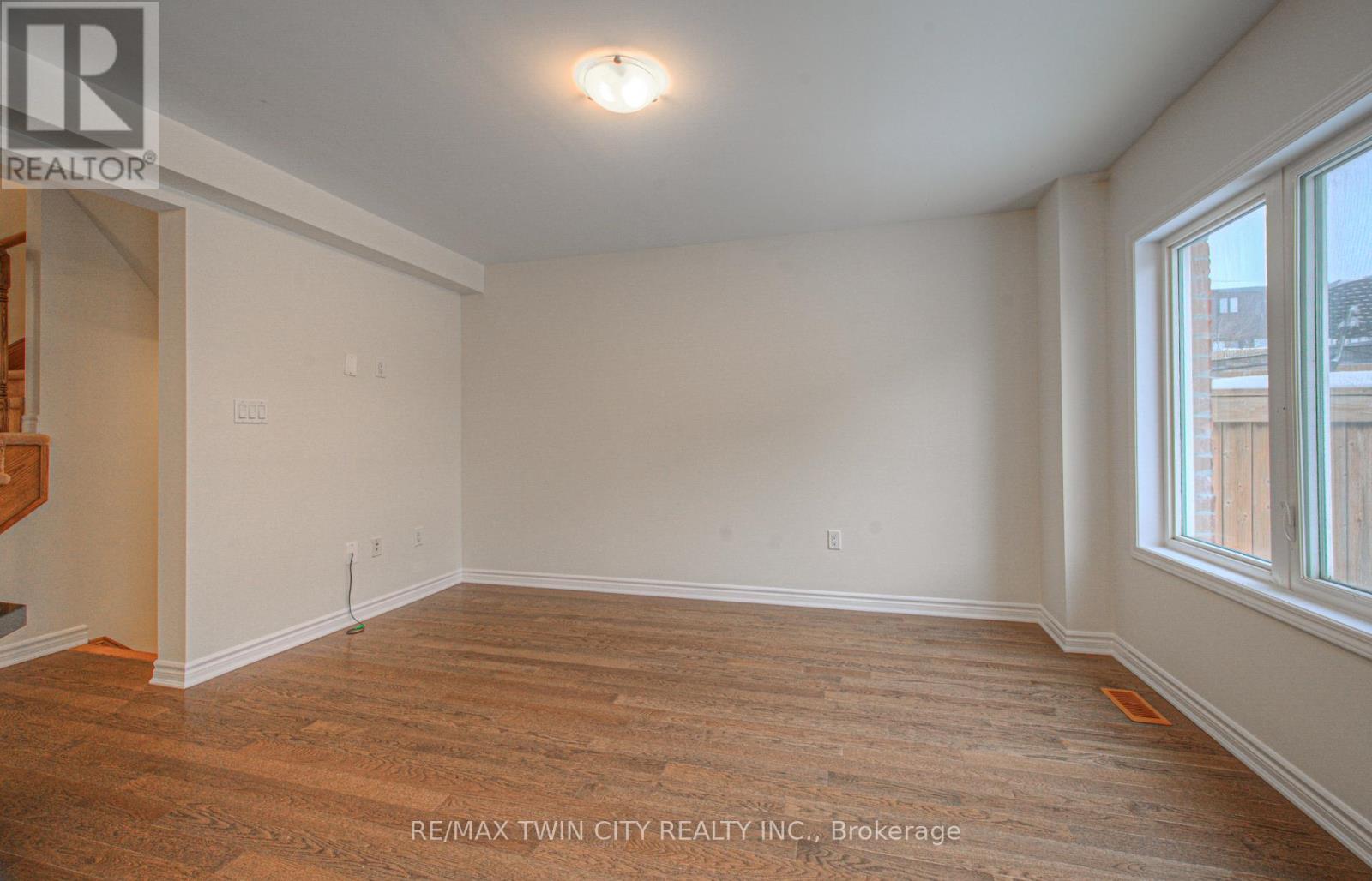 32 - 19 Ridge Road, Cambridge, Ontario  N3E 0C7 - Photo 13 - X12614958