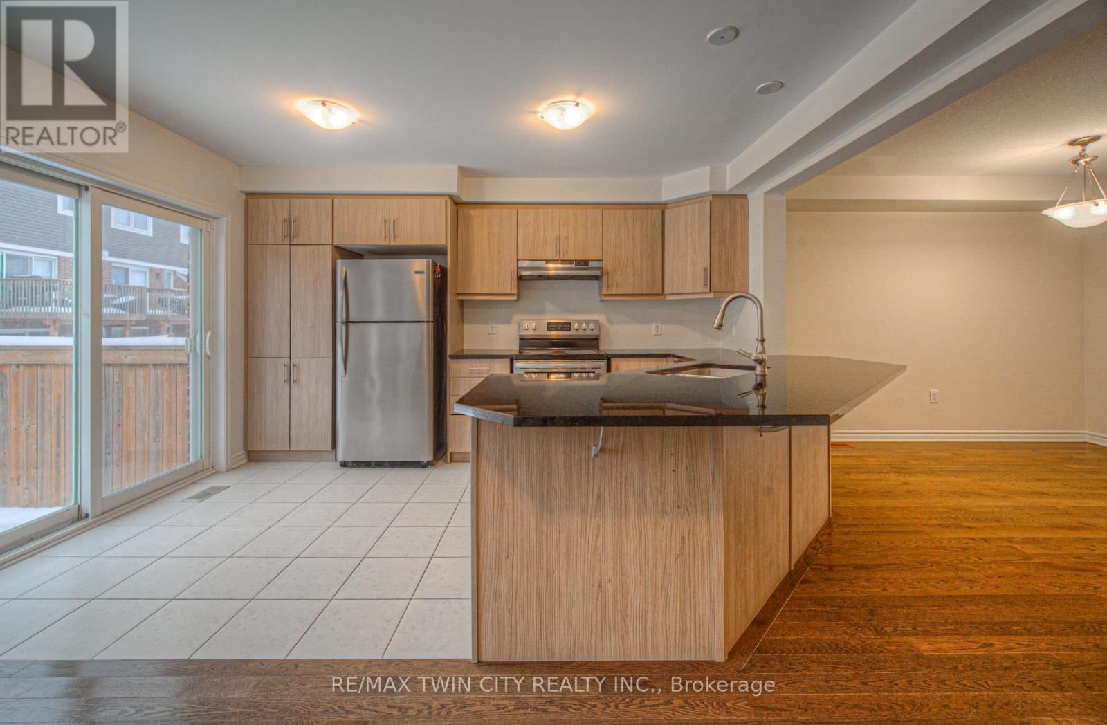 32 - 19 Ridge Road, Cambridge, Ontario  N3E 0C7 - Photo 19 - X12614958