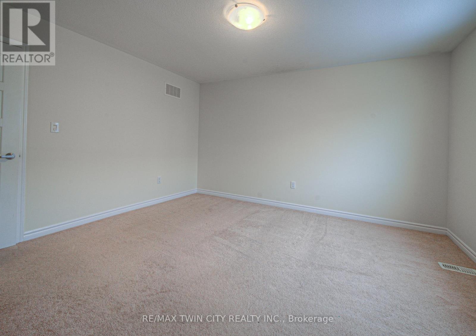 32 - 19 Ridge Road, Cambridge, Ontario  N3E 0C7 - Photo 25 - X12614958