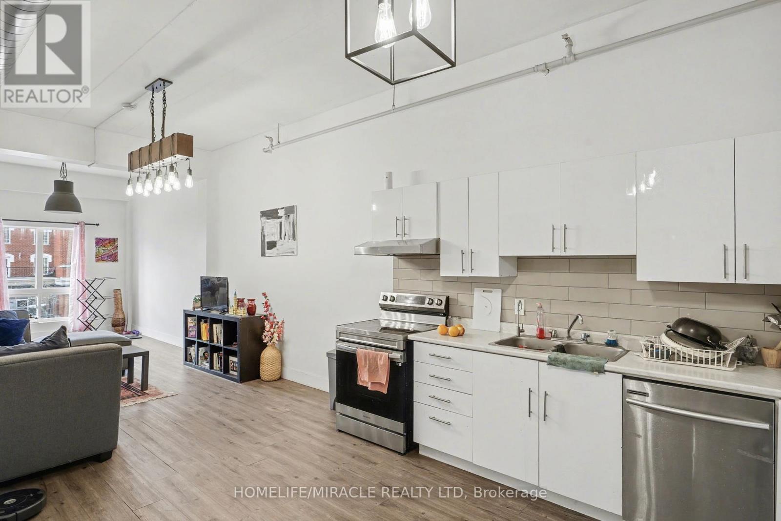 204 - 150 Colborne Street, Brantford, Ontario  N3T 2G6 - Photo 13 - X12514872