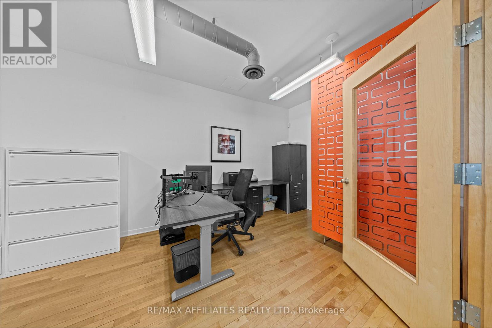 209-210 - 346 Richmond Road E, Ottawa, Ontario K2A 0E7 - Photo 6 - X12615038