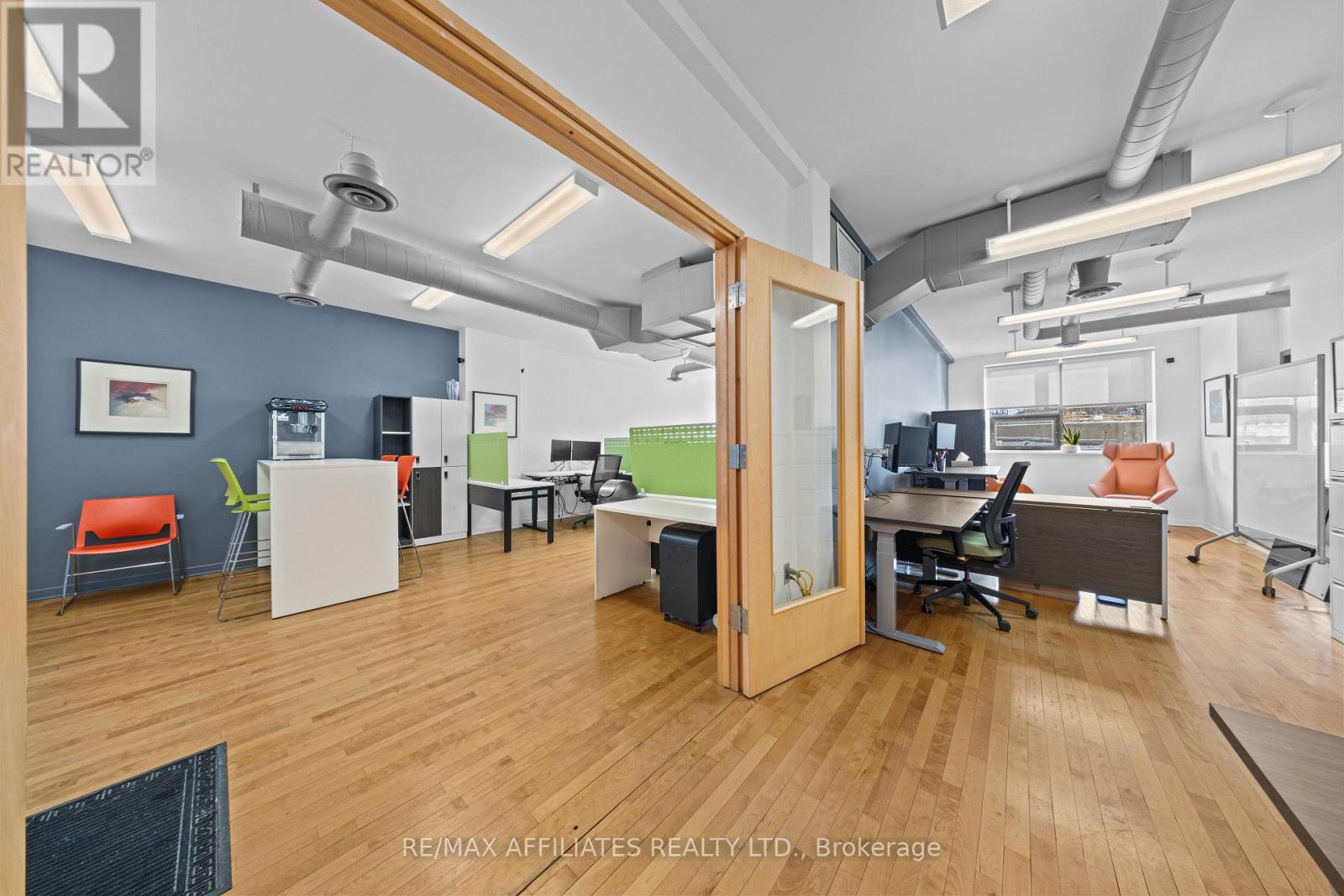 209-210 - 346 Richmond Road E, Ottawa, Ontario K2A 0E7 - Photo 7 - X12615038