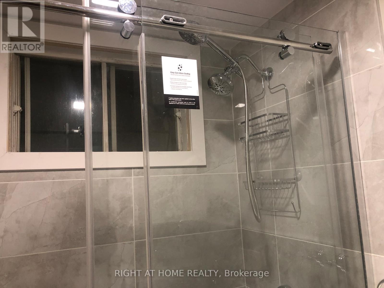 3 - 55 Glendale Avenue S, Ottawa, Ontario  K1S 1W3 - Photo 2 - X12615110