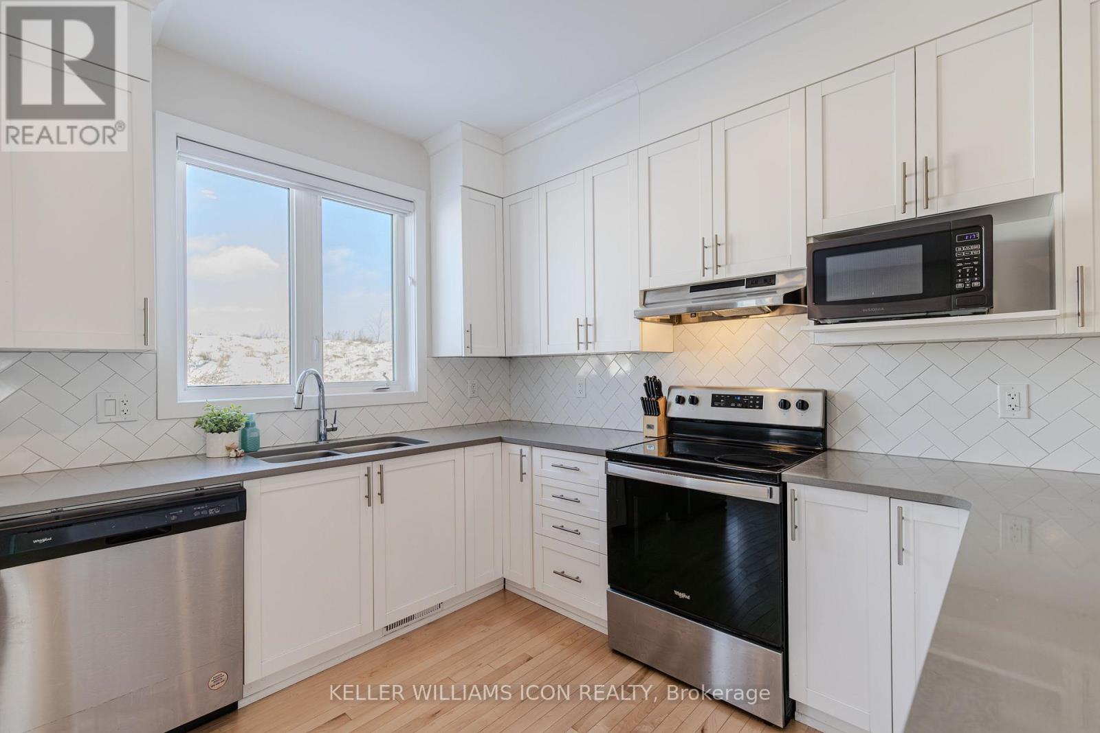 1899 Haiku Street, Ottawa, Ontario K2J 6W8 - Photo 9 - X12615114