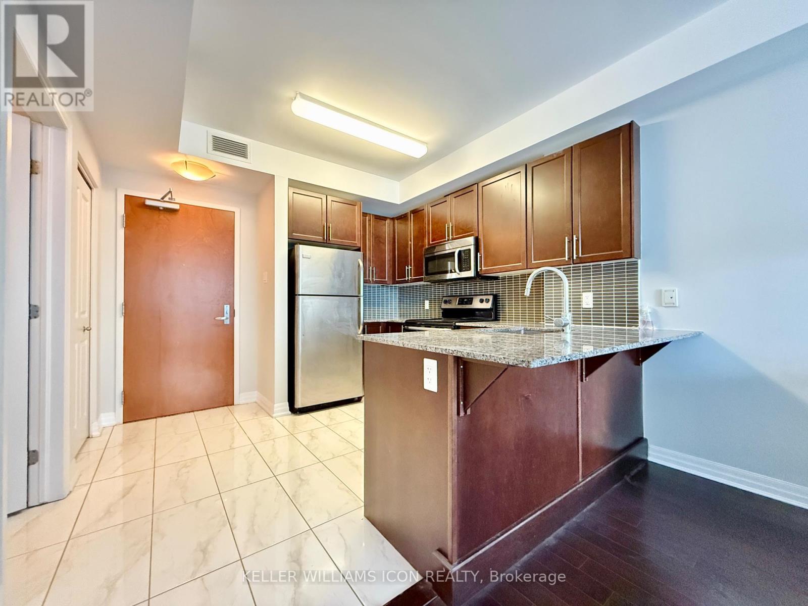 1905 - 242 Rideau Street, Ottawa, Ontario  K1N 0B7 - Photo 12 - X12615140