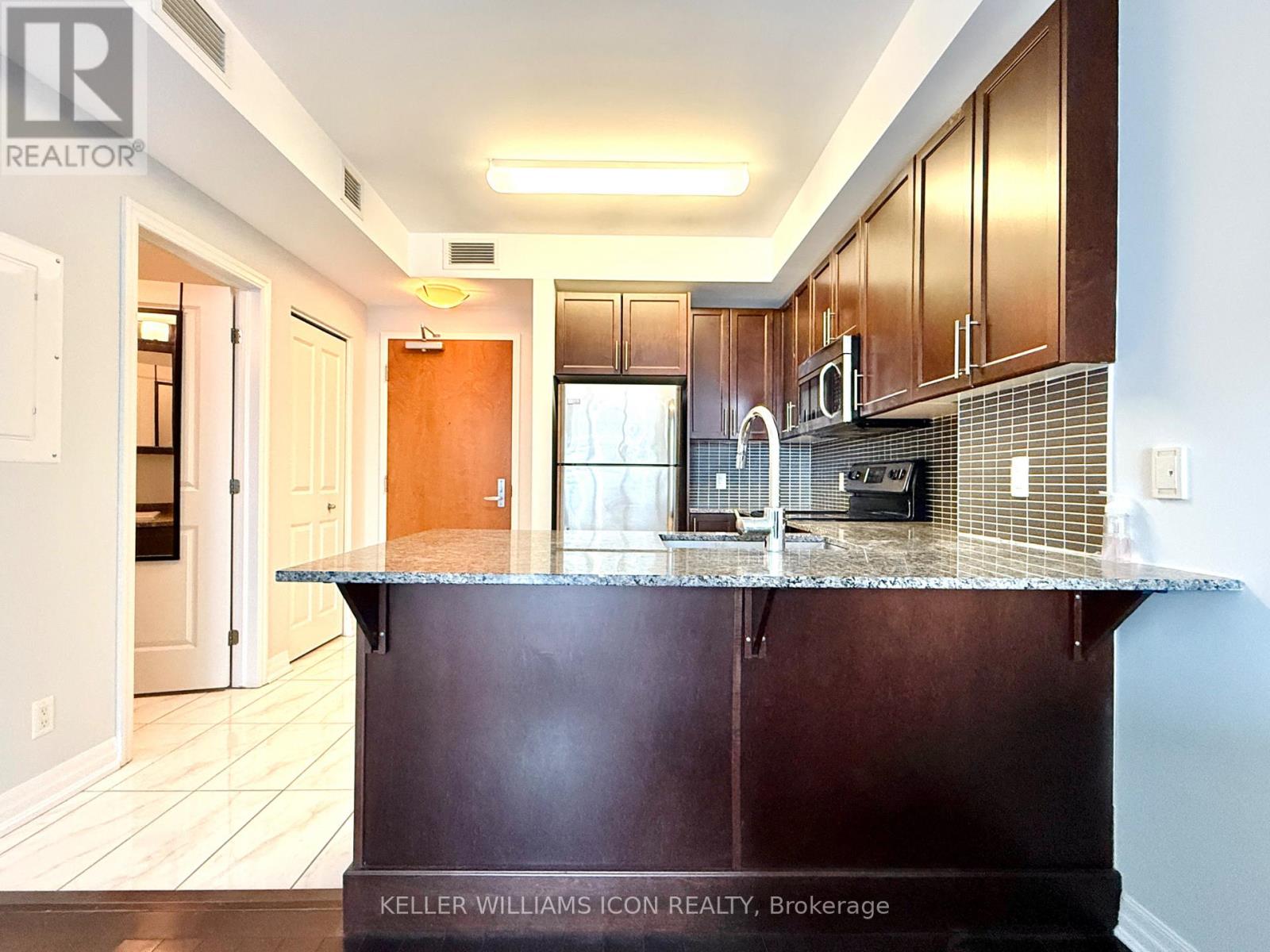 1905 - 242 Rideau Street, Ottawa, Ontario  K1N 0B7 - Photo 13 - X12615140