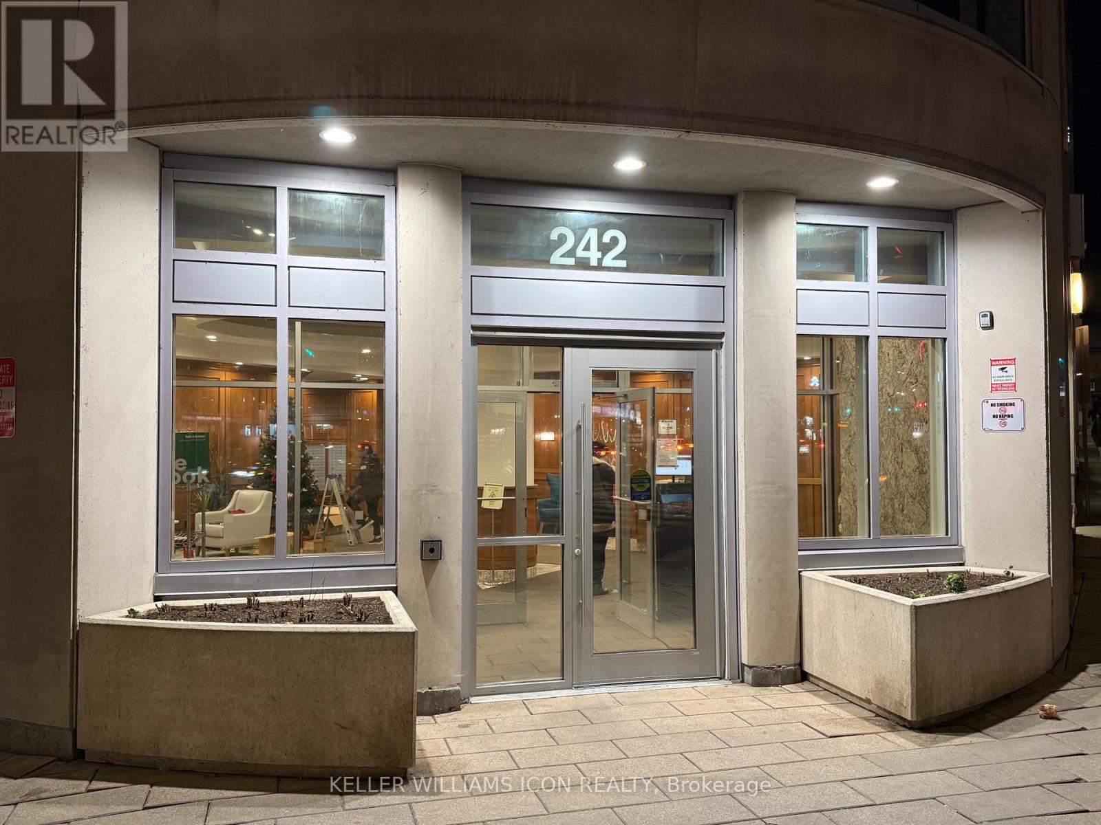 1905 - 242 Rideau Street, Ottawa, Ontario  K1N 0B7 - Photo 3 - X12615140