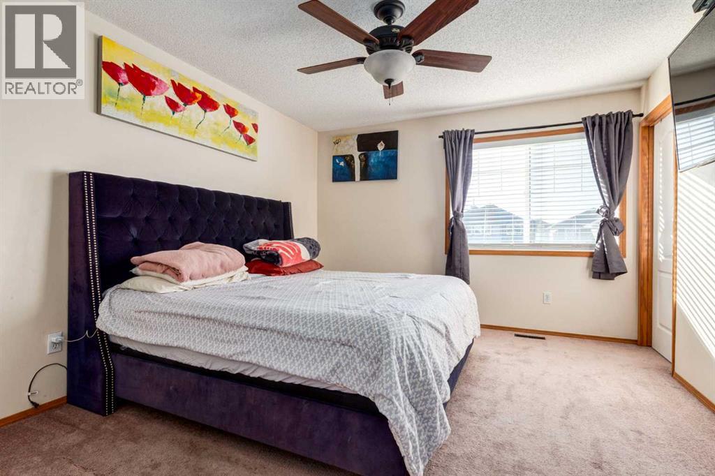 756 Luxstone Landing Sw, Airdrie, Alberta  T4B 3L1 - Photo 8 - A2266789