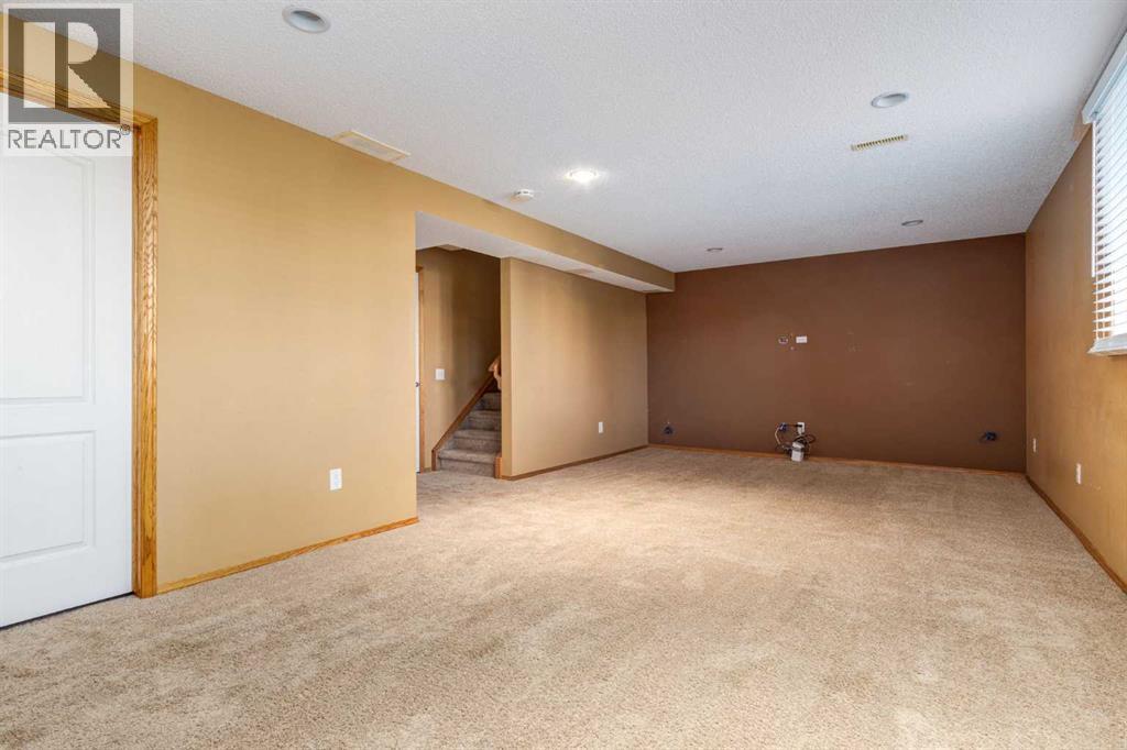 756 Luxstone Landing Sw, Airdrie, Alberta  T4B 3L1 - Photo 14 - A2266789