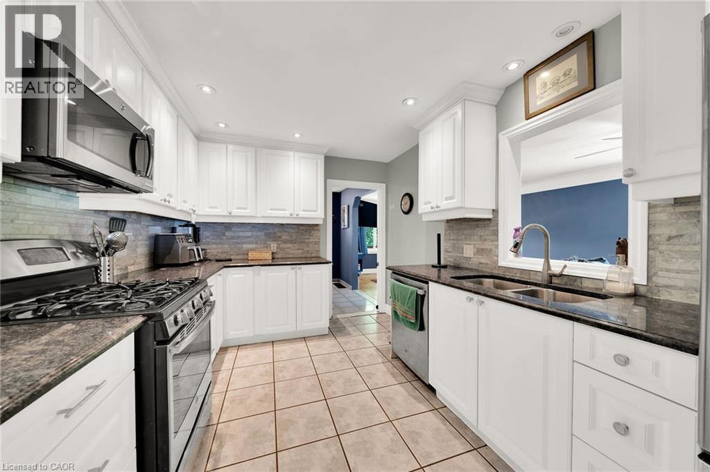 226 Carluke Road E, Ancaster, Ontario  L9G 3L1 - Photo 16 - 40793049