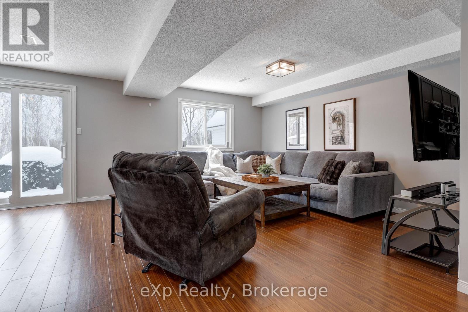 14 Timber Ridge Court, Greater Sudbury, Ontario P3E 6K1 - Photo 18 - X12614992