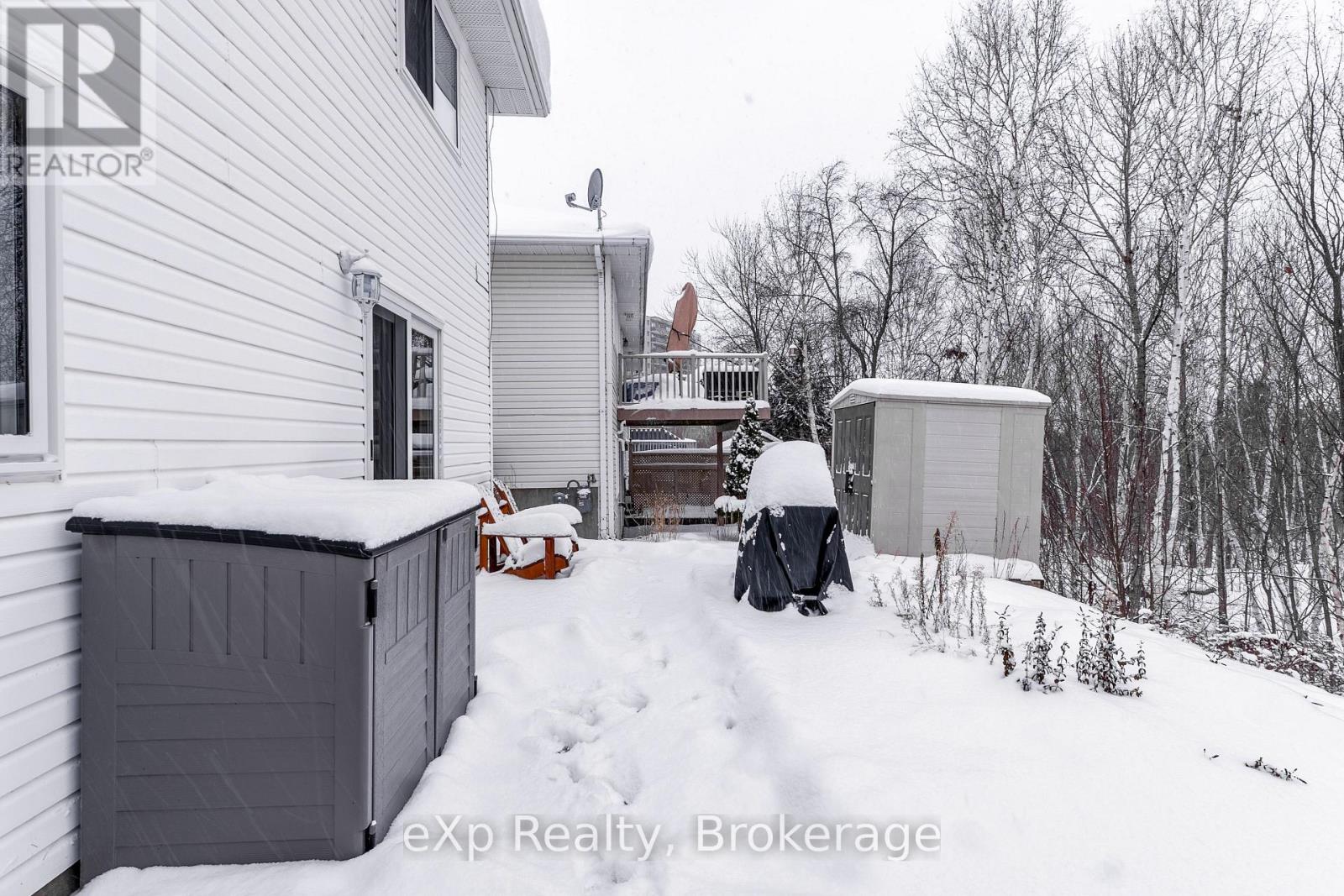 14 Timber Ridge Court, Greater Sudbury, Ontario P3E 6K1 - Photo 2 - X12614992