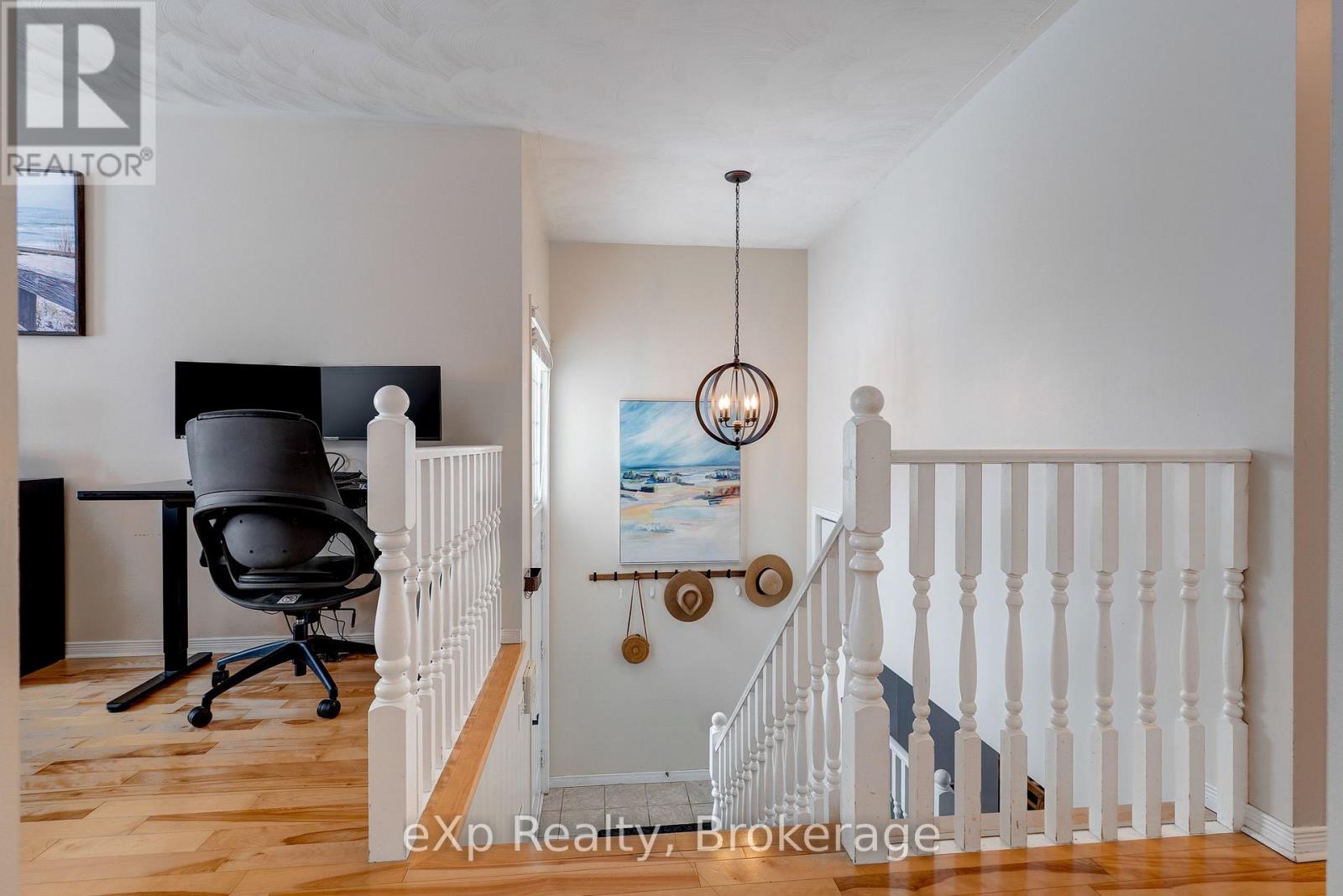 14 Timber Ridge Court, Greater Sudbury, Ontario P3E 6K1 - Photo 3 - X12614992