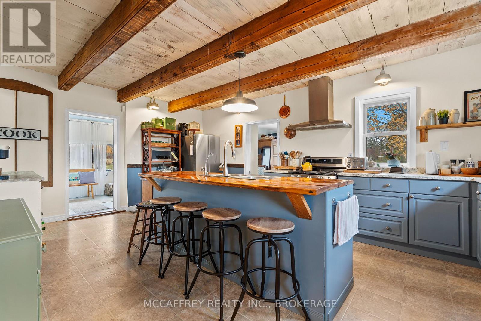 1549 Doyle Road, Loyalist, Ontario  K0H 1G0 - Photo 11 - X12478660