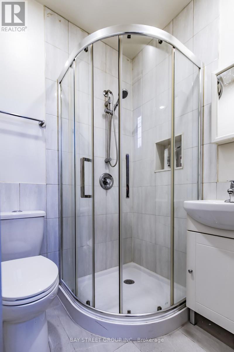 208 A Finch Avenue W, Toronto, Ontario  M2R 1M5 - Photo 12 - C12615030