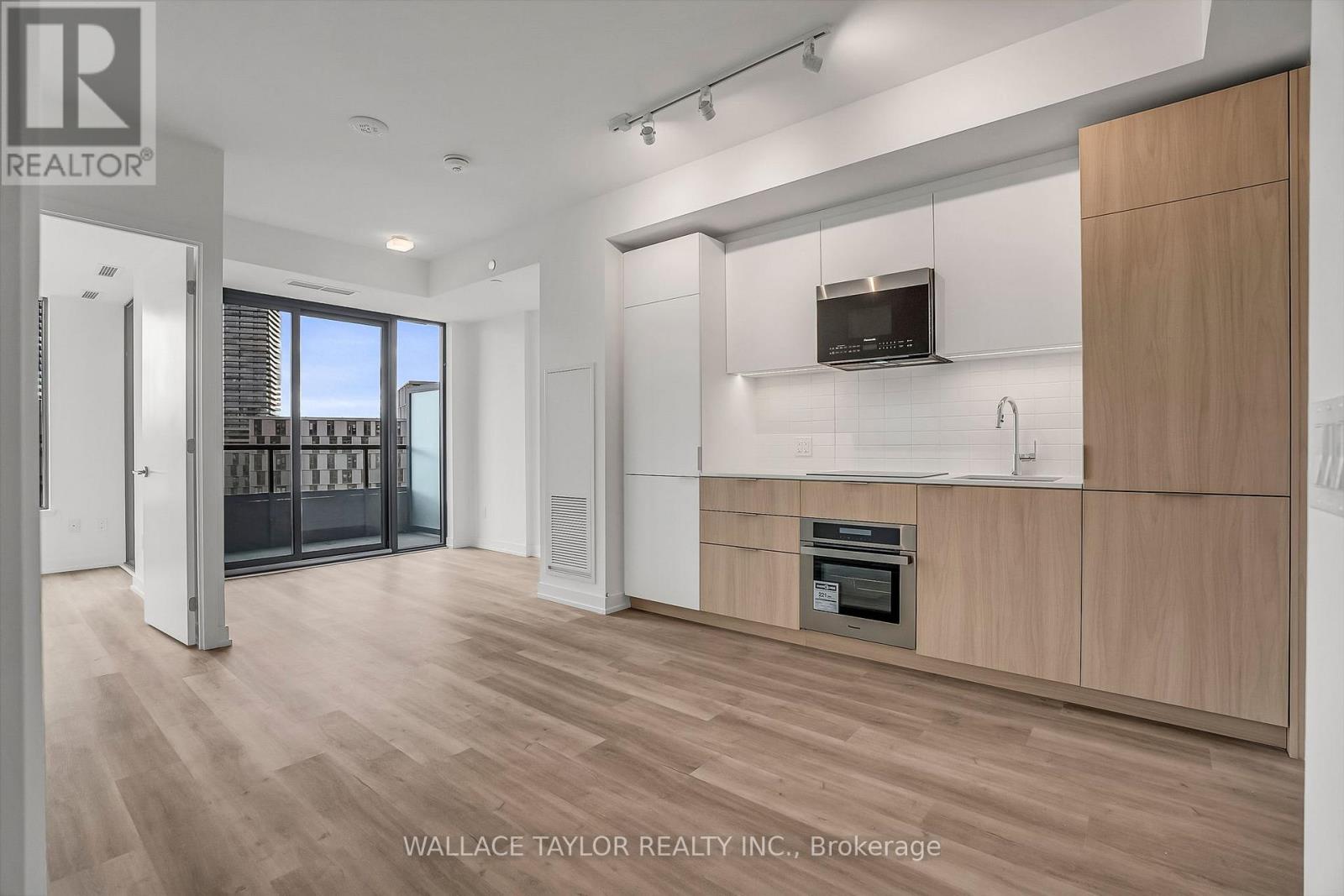 1013 - 28 Eastern Avenue, Toronto, Ontario  M5A 1H5 - Photo 4 - C12615152