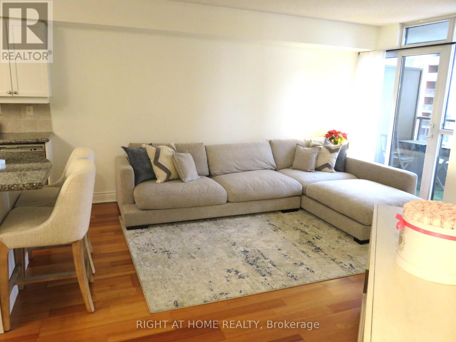 701 - 78 Harrison Garden Boulevard, Toronto, Ontario  M2N 7E2 - Photo 7 - C12615164