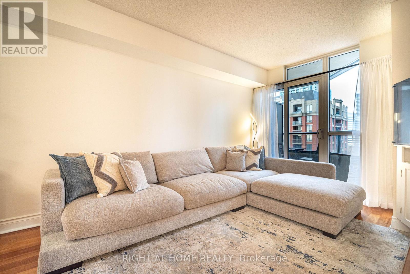 701 - 78 Harrison Garden Boulevard, Toronto, Ontario  M2N 7E2 - Photo 8 - C12615164