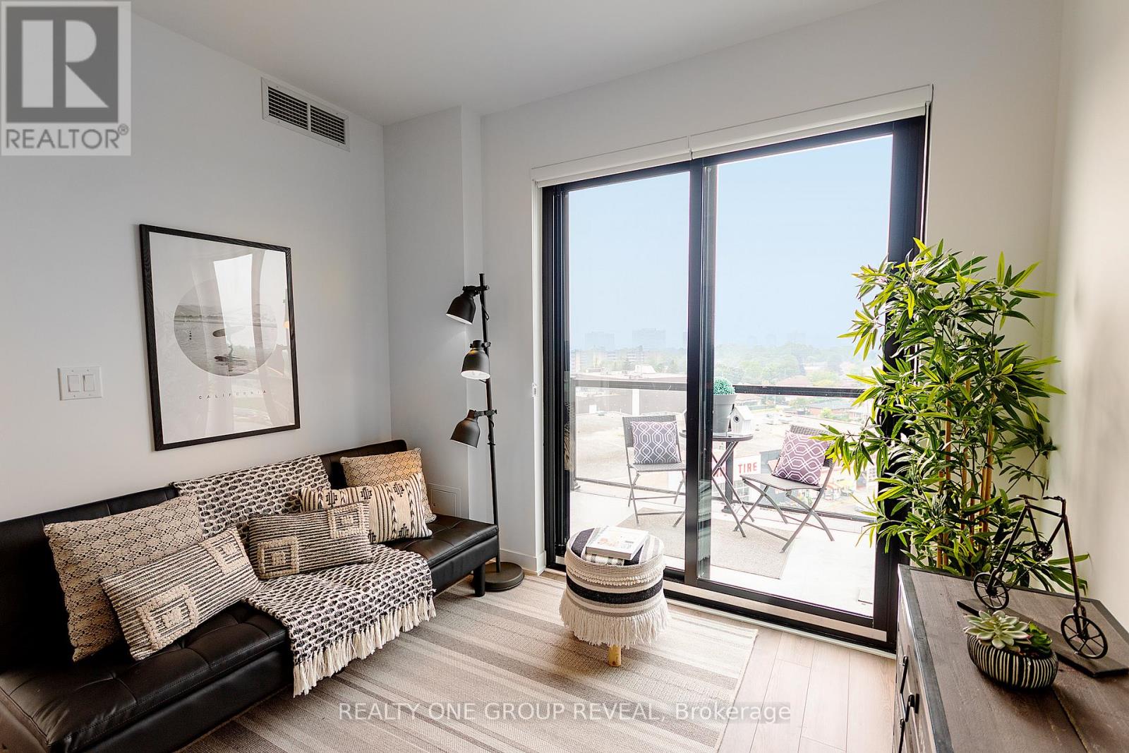 913 - 2799 Kingston Road, Toronto, Ontario  M1M 0E3 - Photo 2 - E12615054