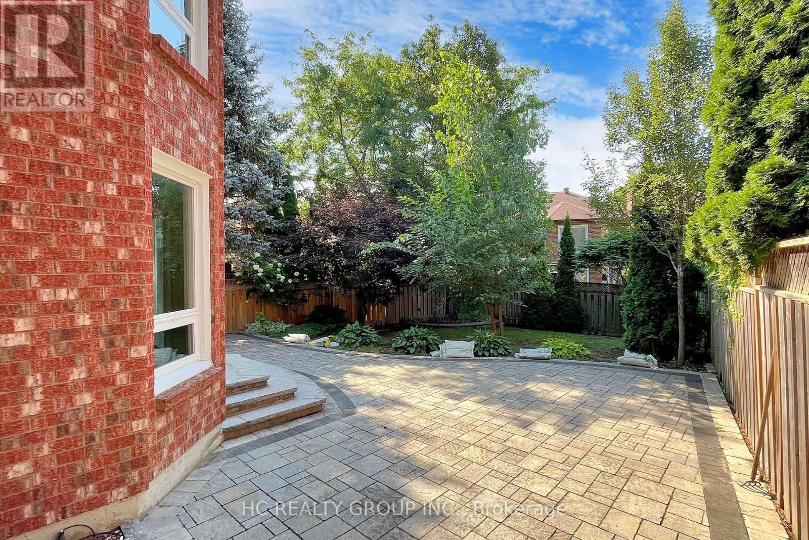 883 Darwin Drive, Pickering, Ontario  L1X 2P8 - Photo 39 - E12615080