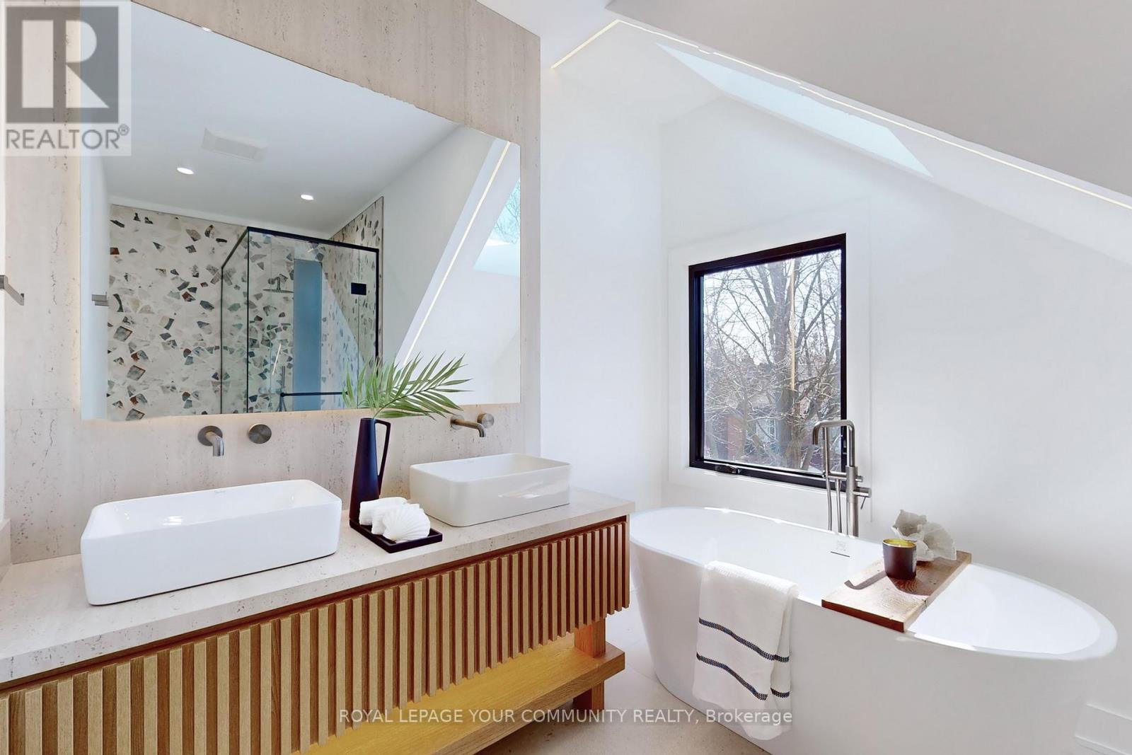 32 Endean Avenue, Toronto, Ontario M4M 1W6 - Photo 27 - E12615176