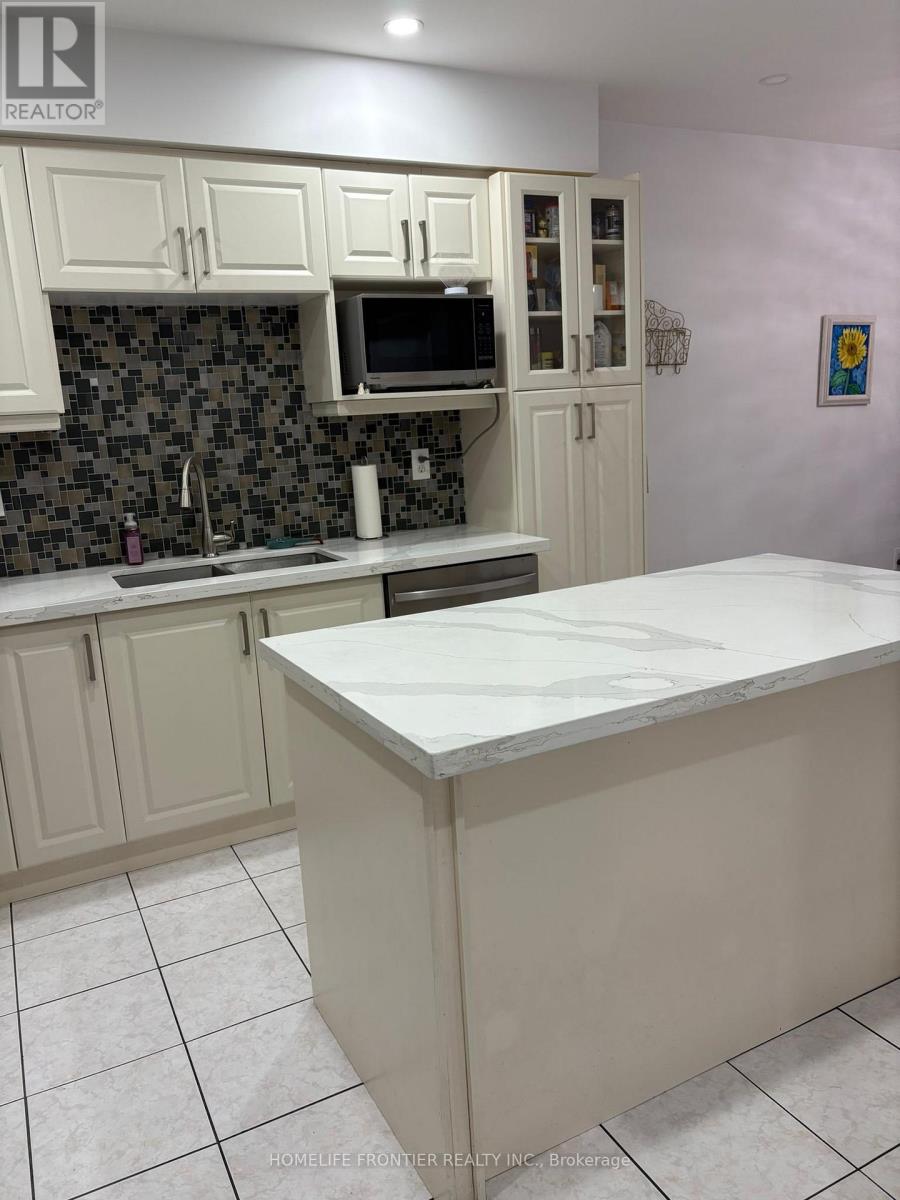 106 Casabel Drive W, Vaughan, Ontario  L6A 3L8 - Photo 17 - N12597238