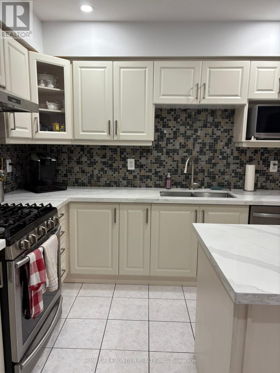 106 Casabel Drive W, Vaughan, Ontario  L6A 3L8 - Photo 10 - N12597238