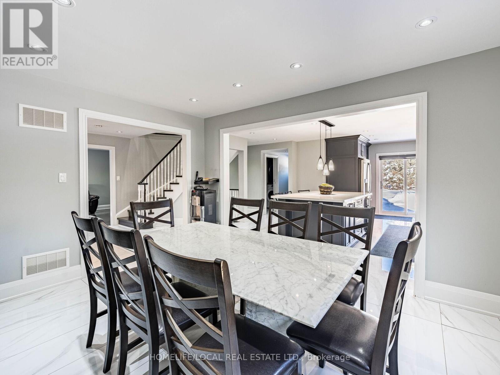 1958 Innisfil Heights Crescent, Innisfil, Ontario  L9S 4A9 - Photo 10 - N12615074