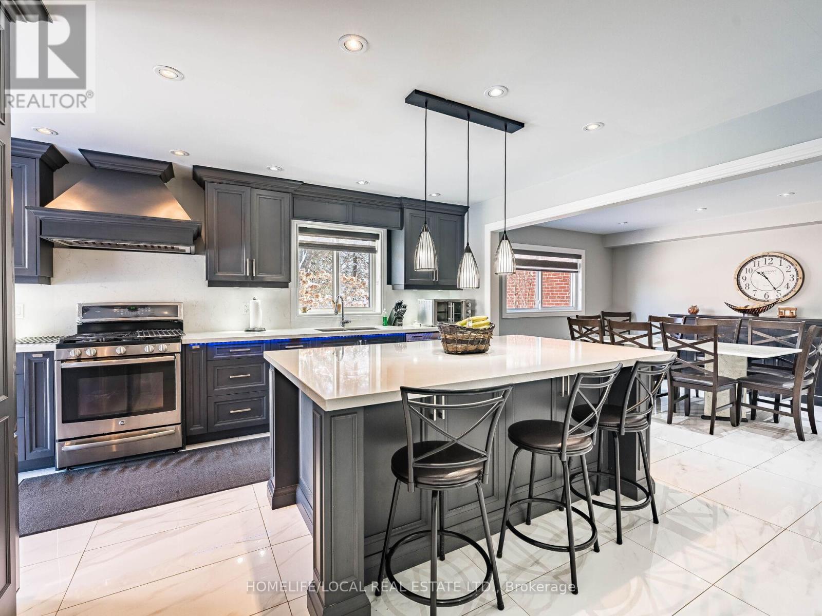 1958 Innisfil Heights Crescent, Innisfil, Ontario  L9S 4A9 - Photo 11 - N12615074