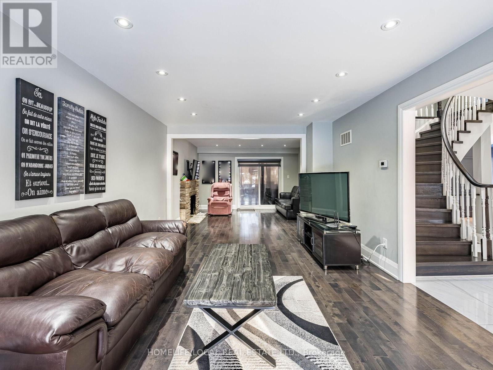 1958 Innisfil Heights Crescent, Innisfil, Ontario  L9S 4A9 - Photo 18 - N12615074