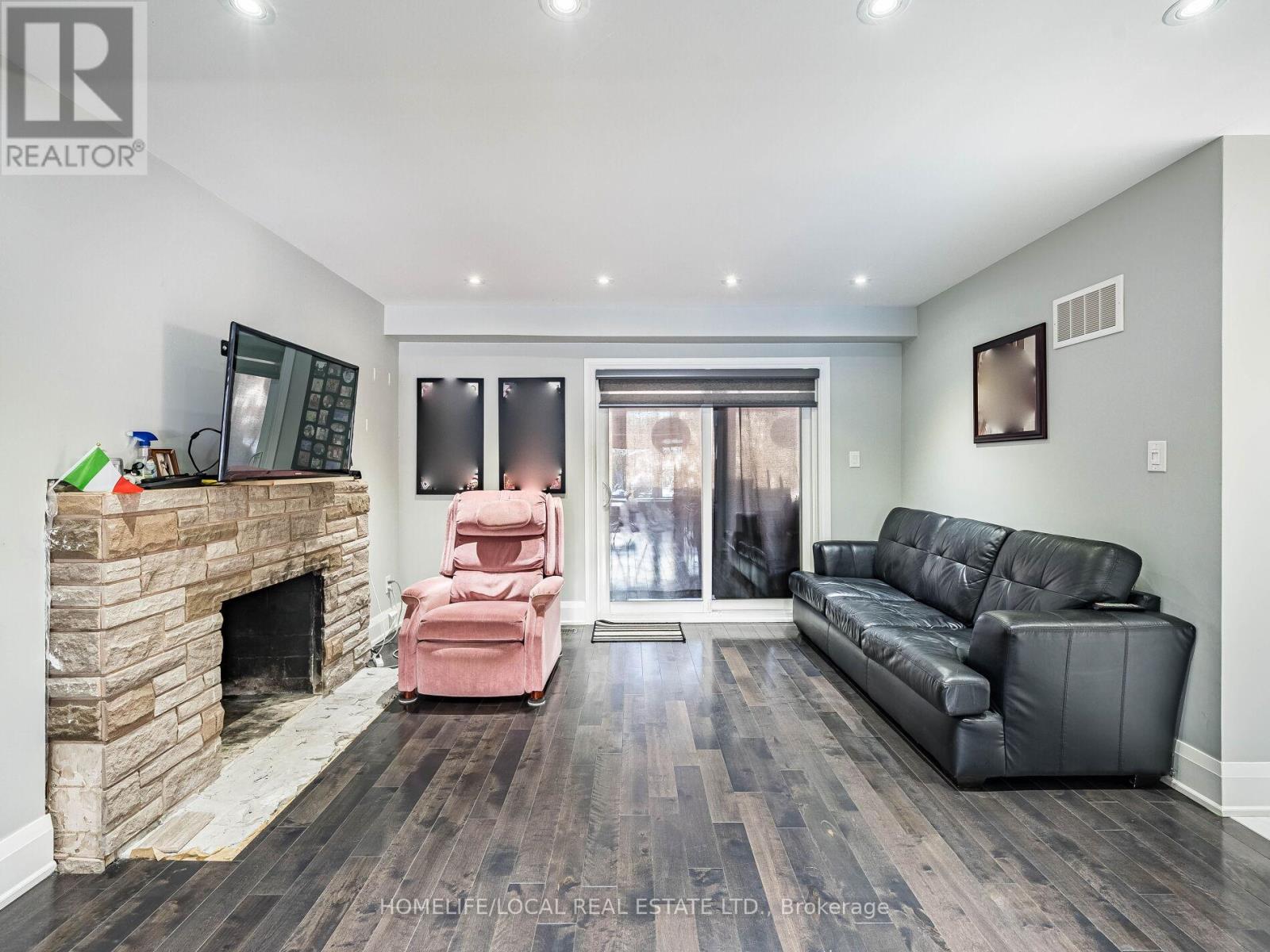 1958 Innisfil Heights Crescent, Innisfil, Ontario  L9S 4A9 - Photo 21 - N12615074