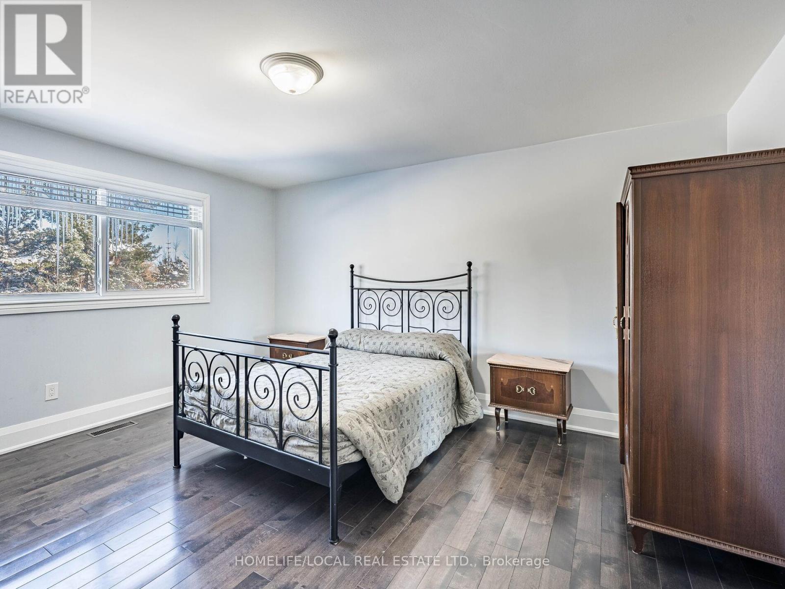 1958 Innisfil Heights Crescent, Innisfil, Ontario  L9S 4A9 - Photo 33 - N12615074