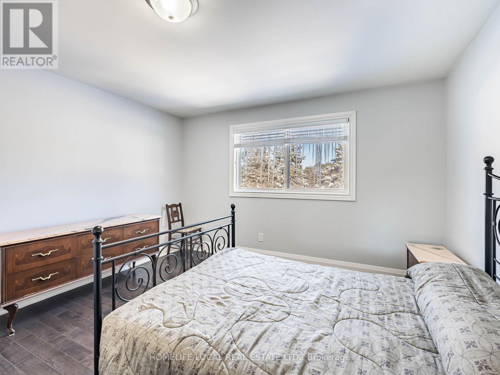 1958 Innisfil Heights Crescent, Innisfil, Ontario  L9S 4A9 - Photo 35 - N12615074