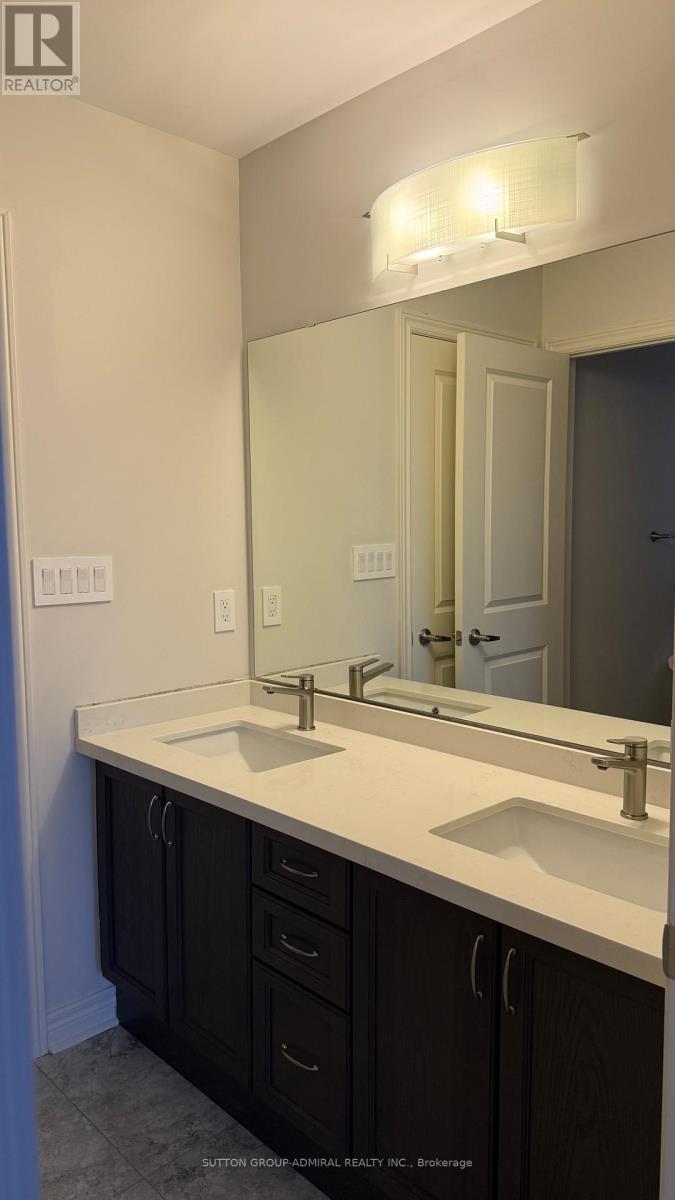 80 Inverness Way, Bradford West Gwillimbury, Ontario  L3Z 2A4 - Photo 11 - N12615098