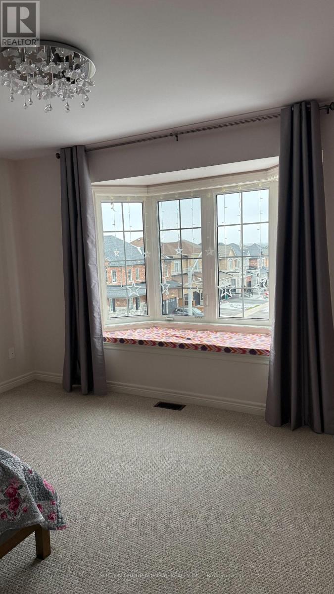 80 Inverness Way, Bradford West Gwillimbury, Ontario  L3Z 2A4 - Photo 15 - N12615098