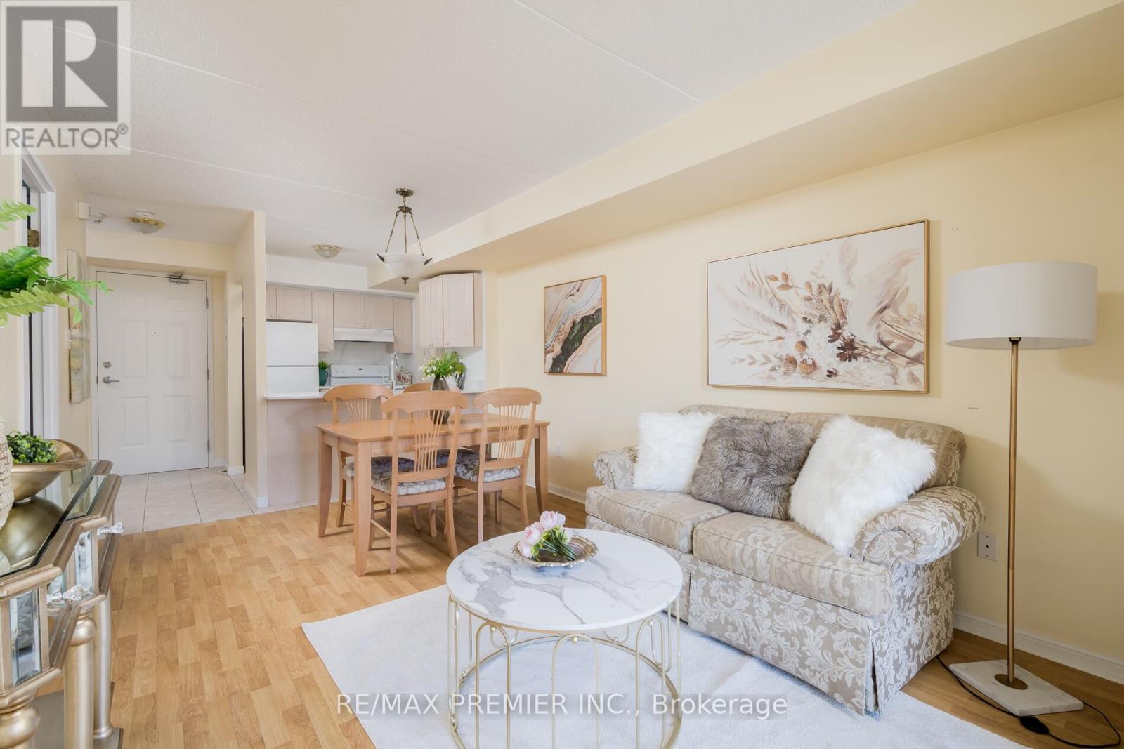 205 - 250 Pine Grove Road, Vaughan, Ontario  L4L 9M6 - Photo 7 - N12615216