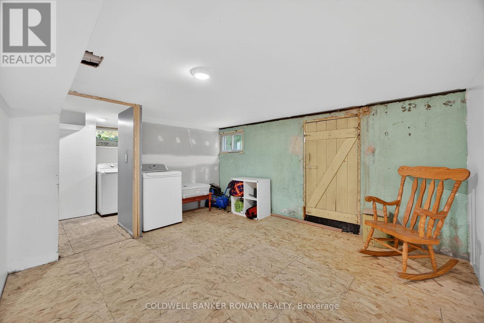 223 Louisa Street, Clearview, Ontario  L0M 1S0 - Photo 27 - S12452249