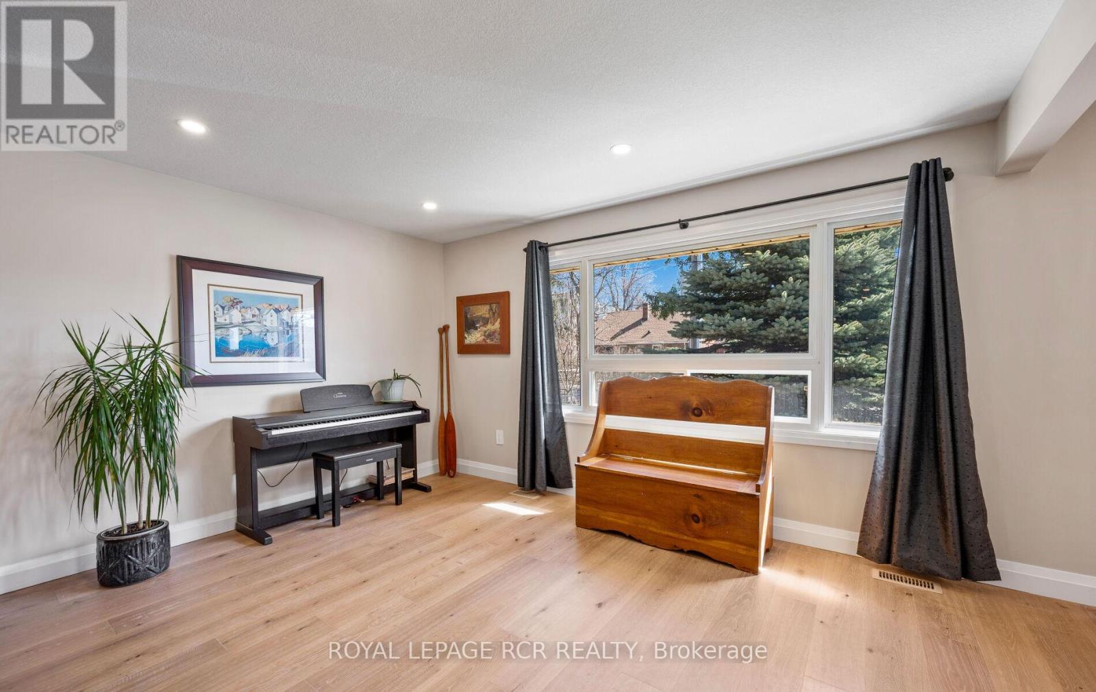 10 Faulkner Street, Orangeville, Ontario  L9W 2G3 - Photo 10 - W12110478