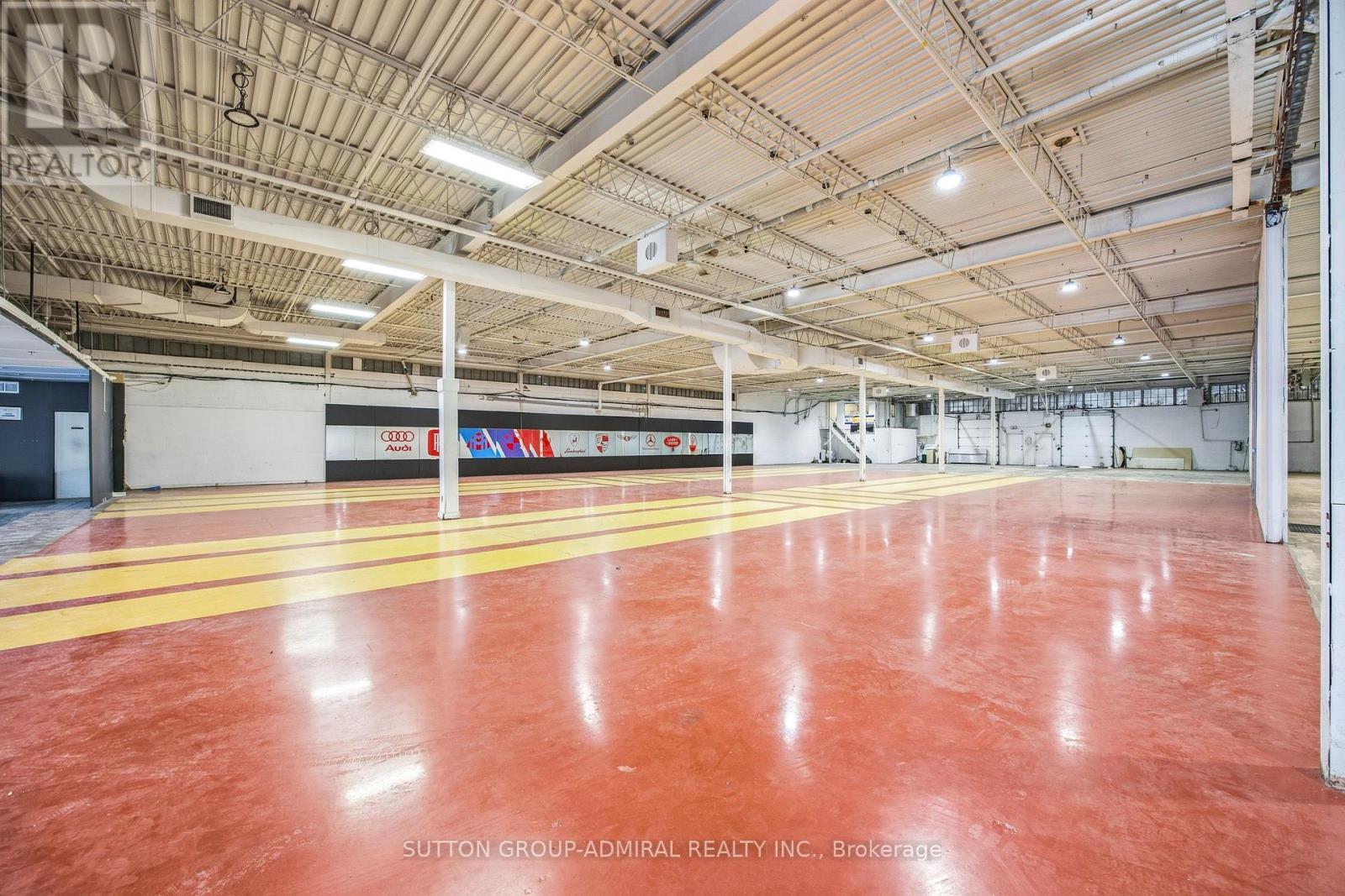 1017 Finch Avenue W, Toronto, Ontario M3J 2C7 - Photo 17 - W12518400