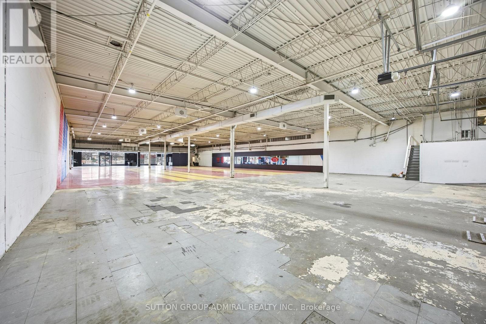 1017 Finch Avenue W, Toronto, Ontario M3J 2C7 - Photo 19 - W12518400